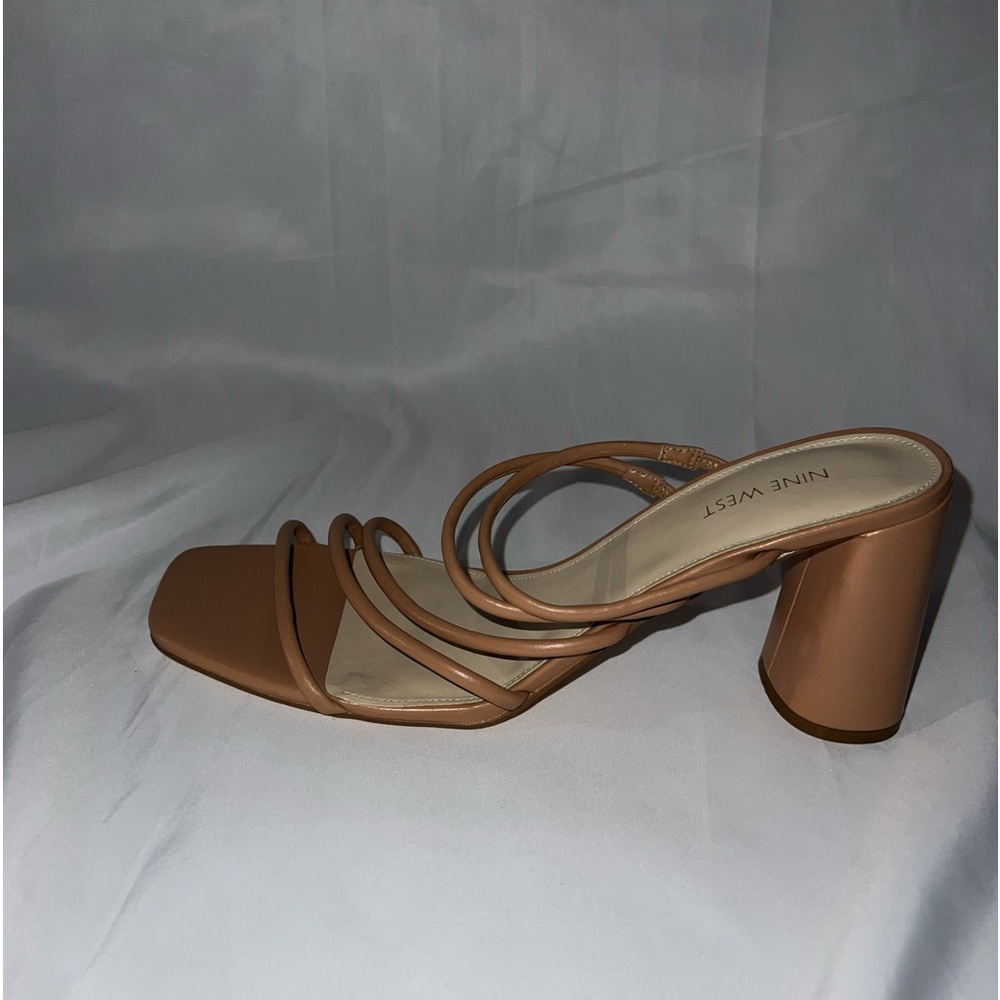 NWOT Nine West Size 13 Heels - Slip On - Beige Heel 4” h3